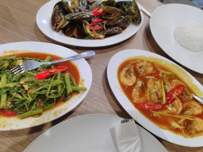 Waroeng Kampoeng Seafood & Ropang, seafood bekasi