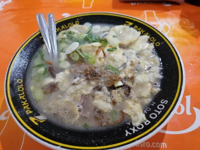 Soto Betawi Jakarta Barat, Warung Soto Roxy H. Darwasa 