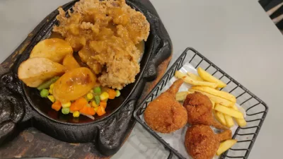 Waroeng Steak & Shake, steak jakarta timur