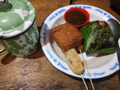 Angkringan Nasi Kucing Sekawan