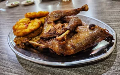 Ayam Goreng Nikmat Panaitan, Ayam Goreng Bandung