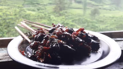 Kedai Puncak Sejati, Sate Puncak