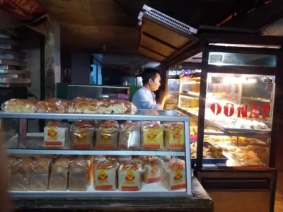 Puspa Bakery toko kue di cibubur