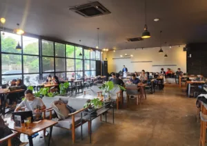 cafe di Semarang Kota 24 jam