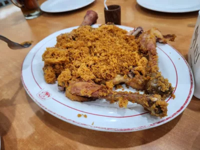 Ayam Goreng Ny. Suharti, restoran di rawamangun