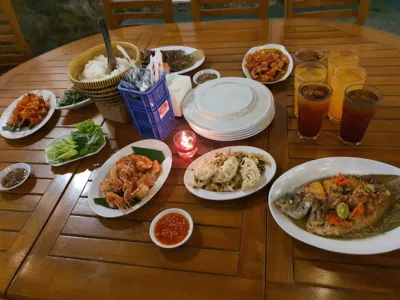 Gubug Makan Mang Engking Soragan Castle