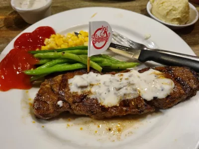 Holycow! Steakhouse By Chef Afit restoran di citos
