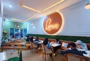 cafe kucing di Pleburan Semarang