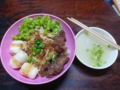 Pangsit Mie Ayam Undaan, mie ayam di surabaya