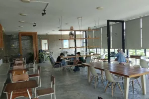 cafe di Malang Kota buka 24 jam