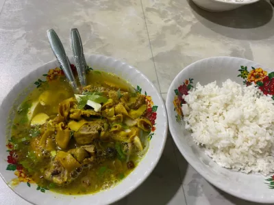 Soto Ayam Cak Pardi, soto ayam di surabaya