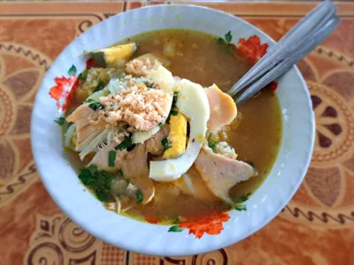 Soto Ayam Kampung Cak Mu'in, soto ayam di surabaya