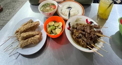 Soto Bangkong, soto di semarang, makan siang di semarang