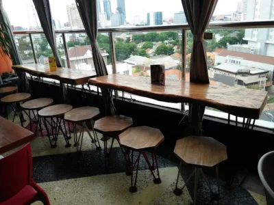 Cafe Rooftop Di Surabaya