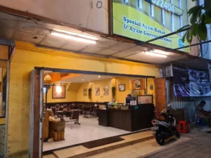 restoran keluarga di Solo Baru