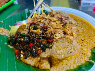 Sate Nasional, kuliner malam medan