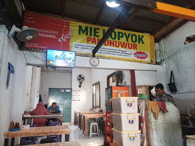 makan siang di semarang