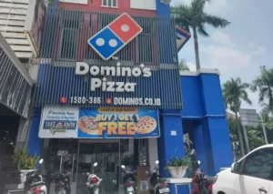cabang Domino’s Pizza