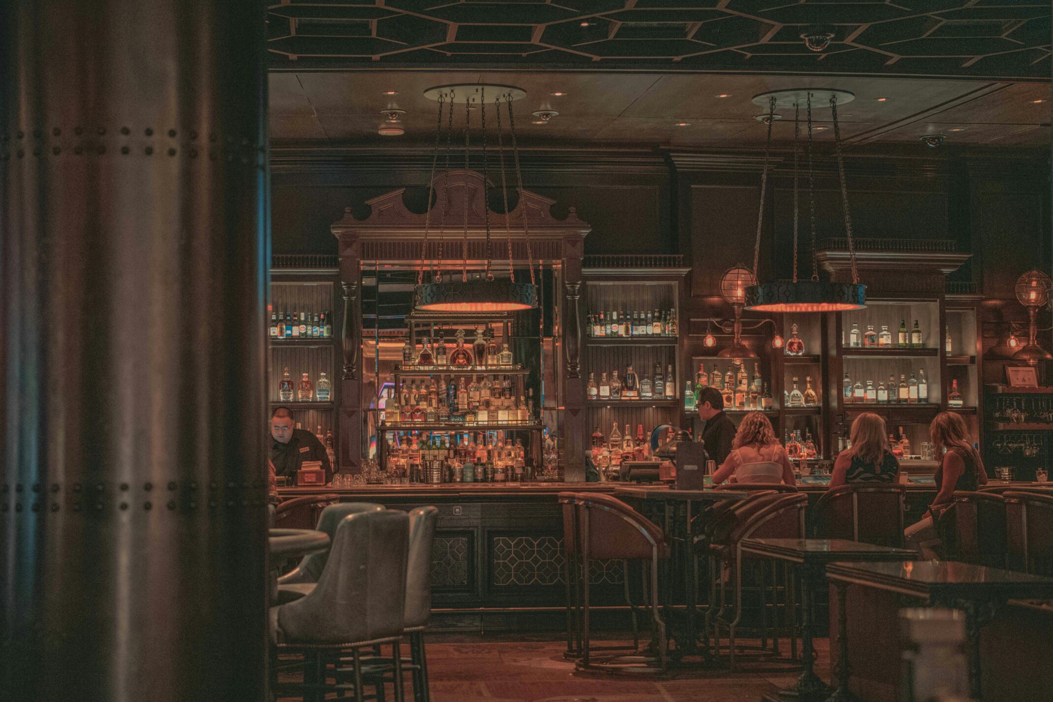 bar di surabaya