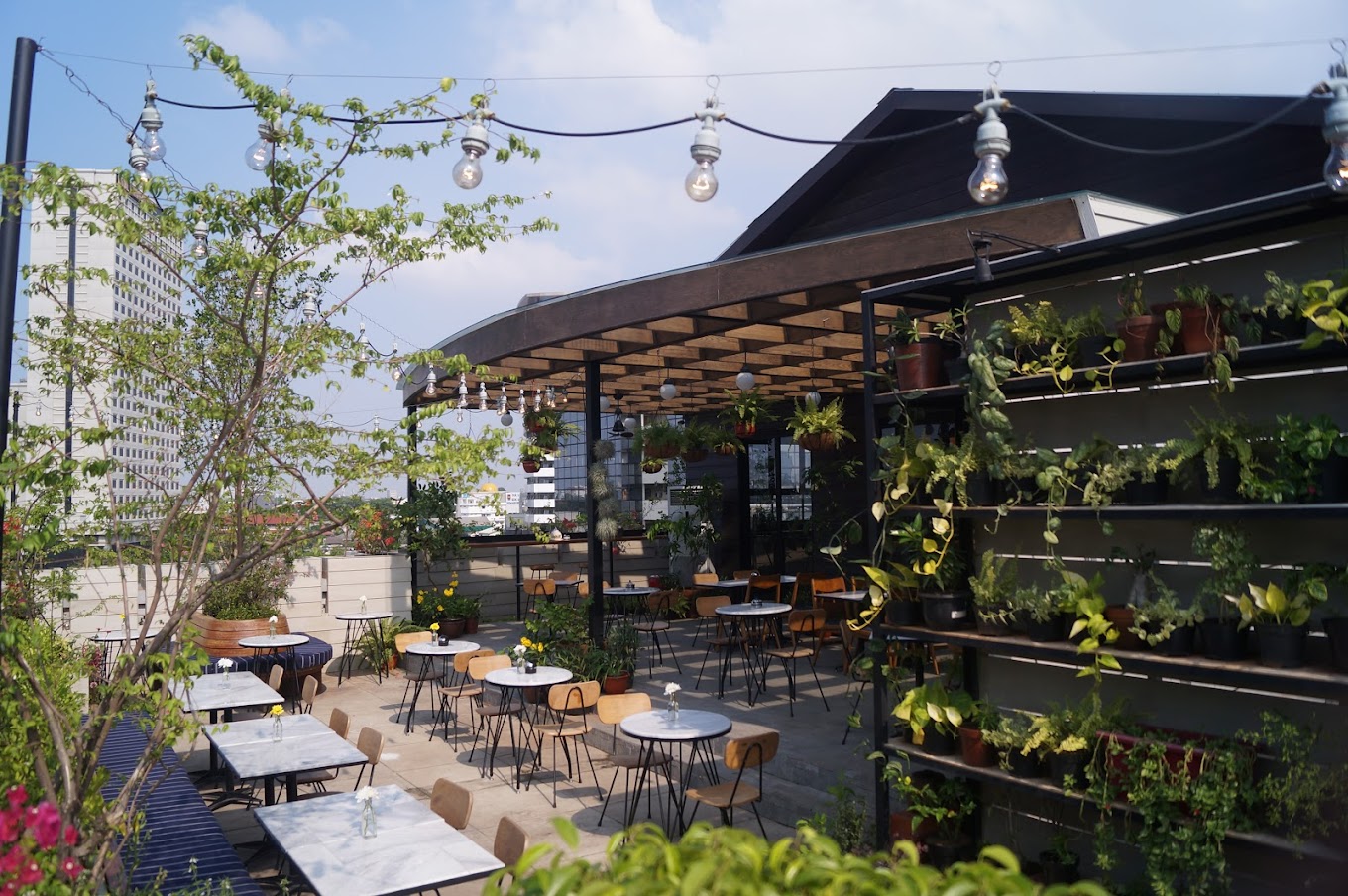 cafe rooftop di jakarta selatan